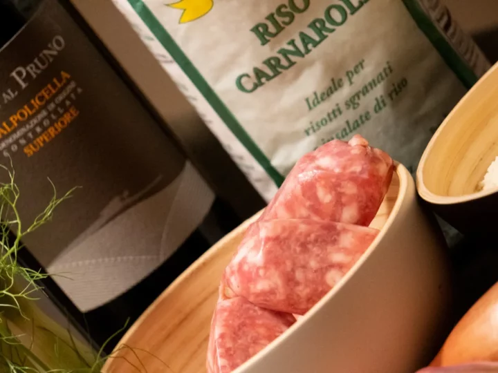 Risotto d'hiver au vin rouge, saucisse italienne, fenouil et fontine — photo 3