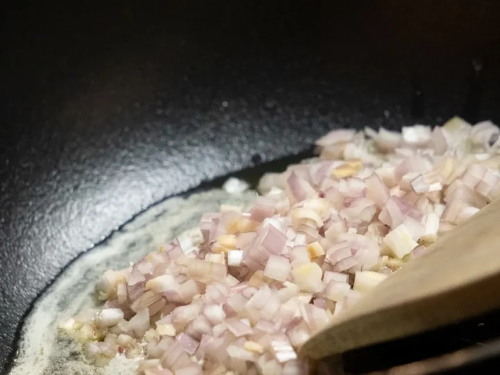 Risotto d'hiver au vin rouge, saucisse italienne, fenouil et fontine — photo 5