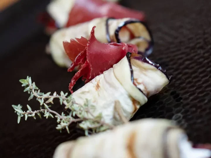 Roulades d'aubergines au chèvre et jambon italien — photo 8