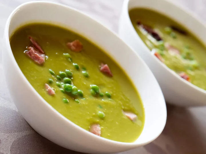 Soupe aux pois, noix fumée