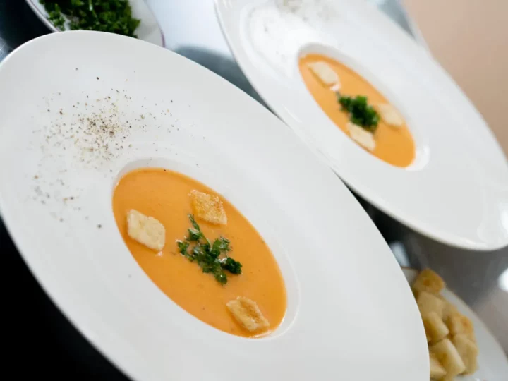 Soupe aux poivrons rouges, Boursin ail et fines herbes — photo 5